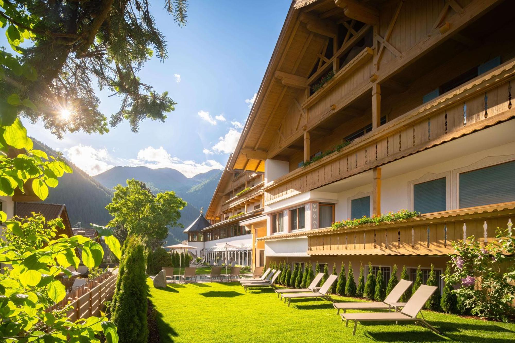 Hotel Valserhof Exterior photo